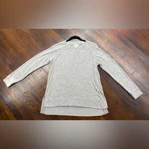 Market & Spruce Light Gray soft Sweater